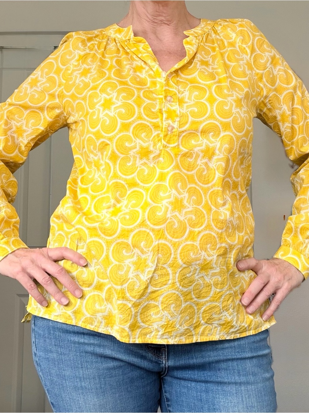 Lesley Evers - M - Cotton Yellow Printed Long-Sleeve V-Neck Tunic Top